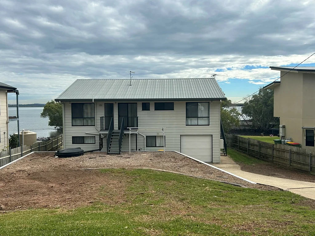 Modern Waterfront Rental – 4 Bed, 2 Bath Family Home
