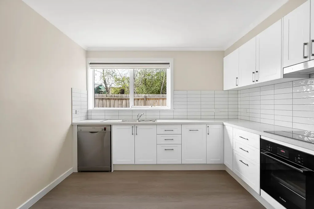 Spacious Boutique Apartment + 1 Week Rent Free