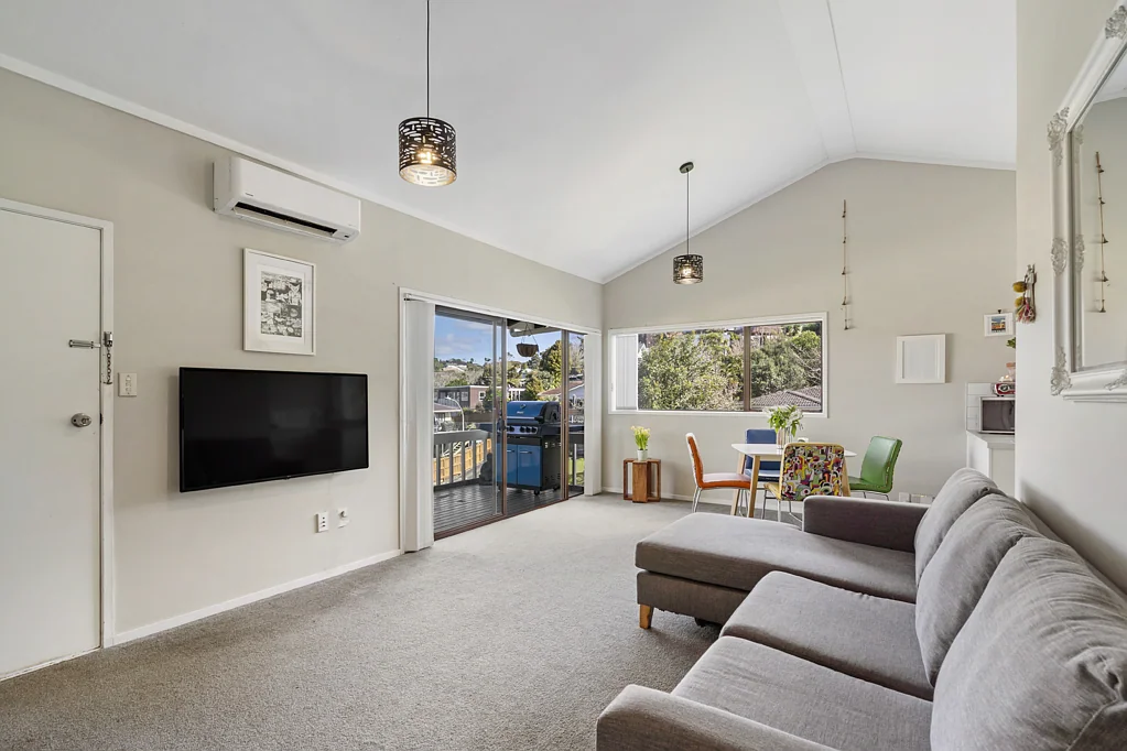 1/7 Newstead Avenue, Browns Bay, North Shore City, Auckland