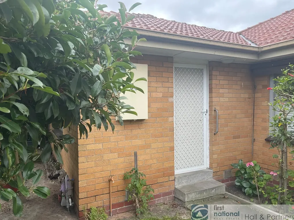 Centrally in Dandenong North