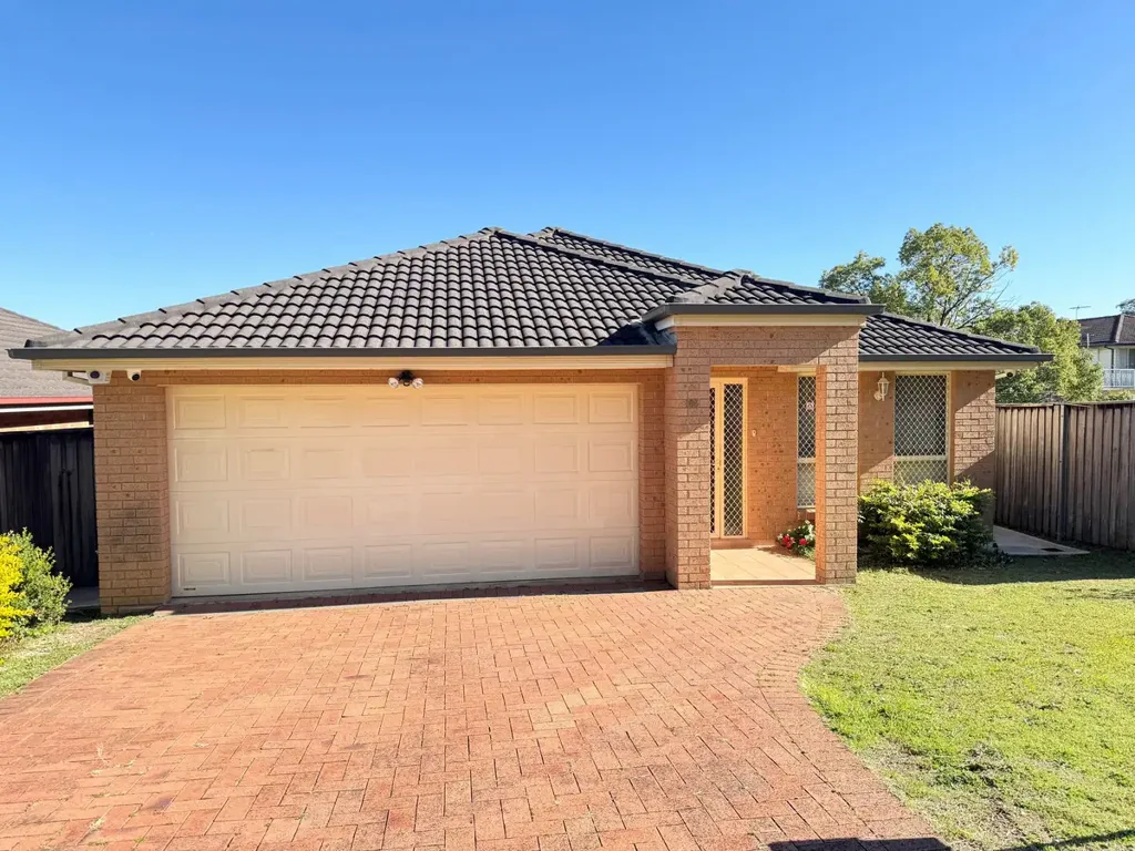 Neat & Tidy Family Home!