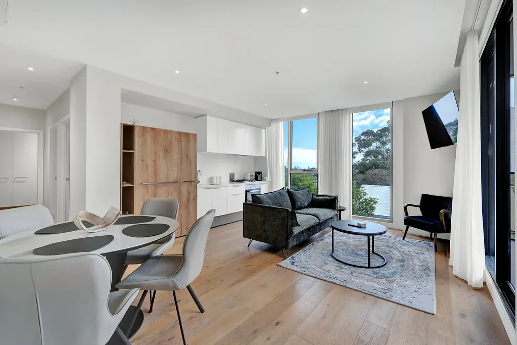 FURNISHED & READY TO MOVE IN! - see furniture disclaimer below. 
RESIDE IN STYLE IN HAWTHORN, opposite Swinburne - super convenient location!