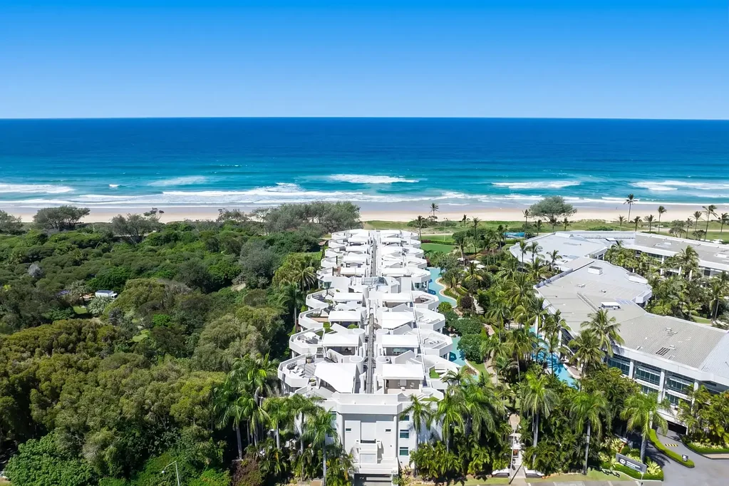 Main Beach 2房  Luxury Sheraton Beachfront Villa | Exquistely Renovated | Main Beach Yachting Precinct