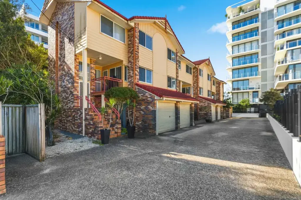 Palm Beach 3Moenga The Gold Coast Life You Planned For. Finally, the Address to Match.