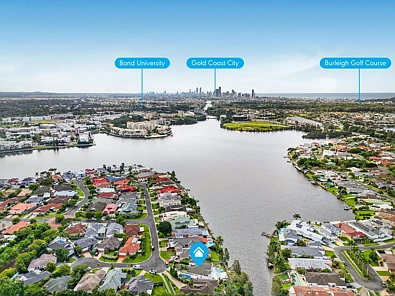 Varsity Lakes 5 Slaapkamer Prestigious Lake Orr Waterfront Family Entertainer