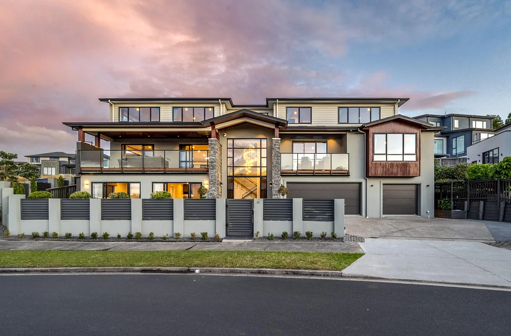 East Tamaki Heights 7房  Grand Family Estate, Prestige Living