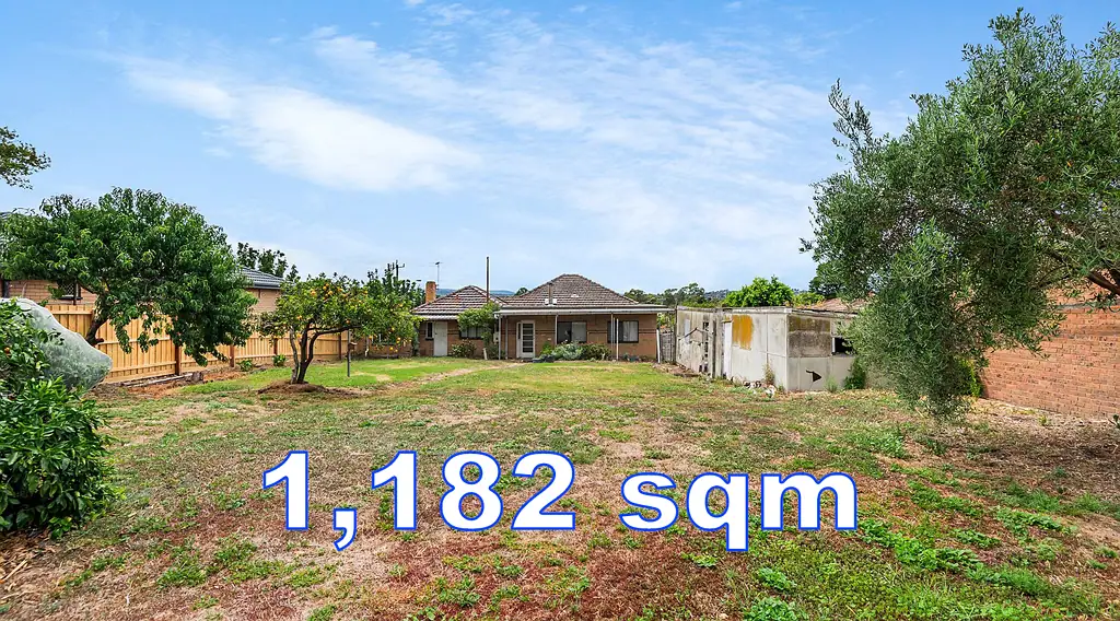 Dandenong 4部屋 1,182 m2 in Activity Centre - Live, Invest or Develop