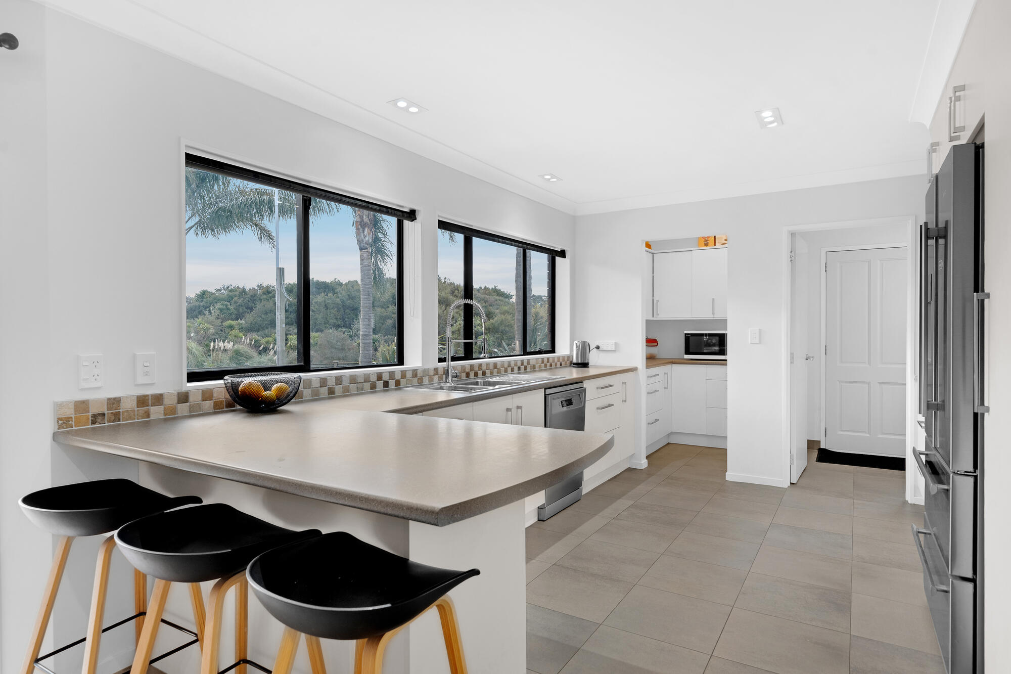 12 Lochend Place, Highland Park, photo 4