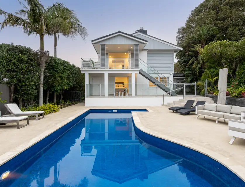 107 East Coast Road, Castor Bay, North Shore City, Auckland, 4房, 3浴, 独立屋