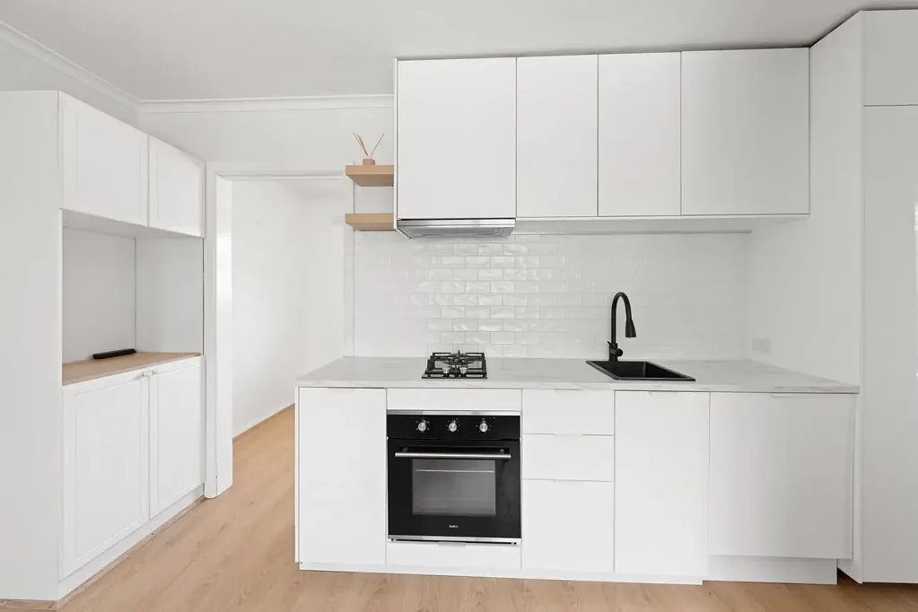 Carnegie 2部屋 Quiet, Light-Filled & Superbly Located in Carnegie - Top Floor 2 Bedroom Hideaway