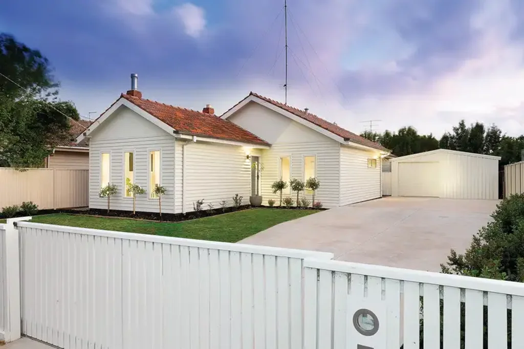 RENOVATED FAMILY HOME WITH SHEDDING AND OFFICE SPACE