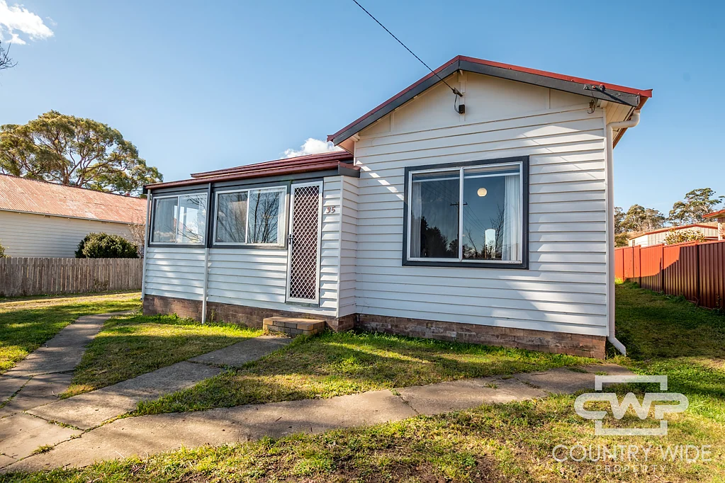 35 Prisk Street, Guyra, NSW 2365