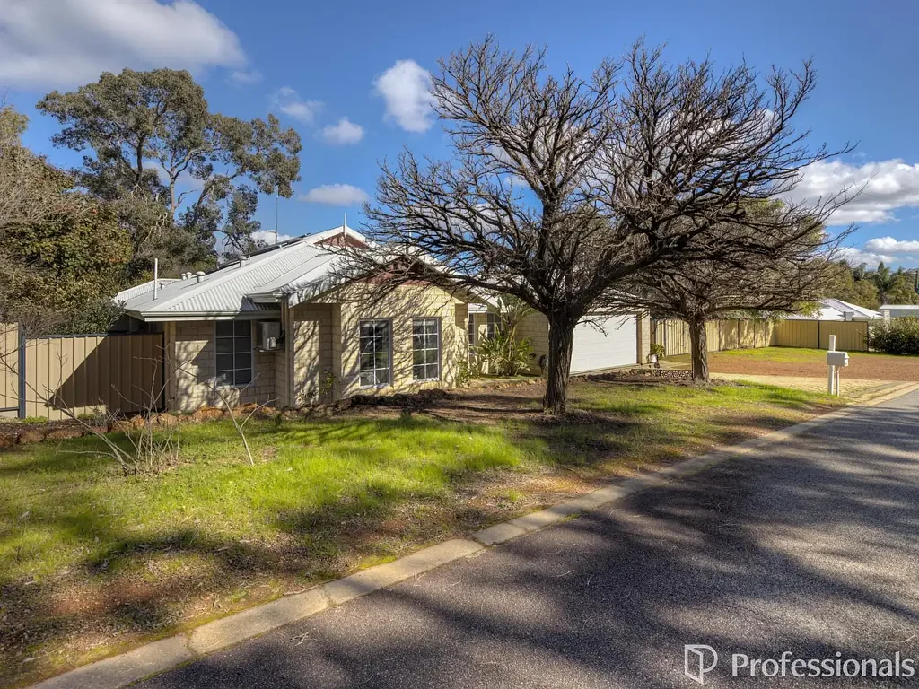 333B Lesmurdie Road, Lesmurdie, WA 6076
