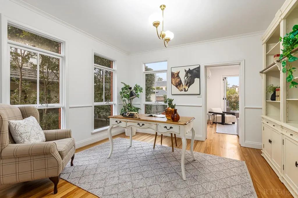 Balwyn 4ਬੈੱਡਰੂਮ A Family Jewel Where You Can Stroll to Balwyn High