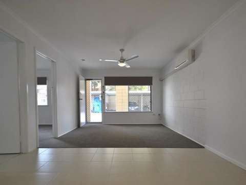 Southport 1 Bedroom Location, Location, Location!   Marine Pde, Southport
1 bed, 1 bath, 1 car
Great value at $449,000