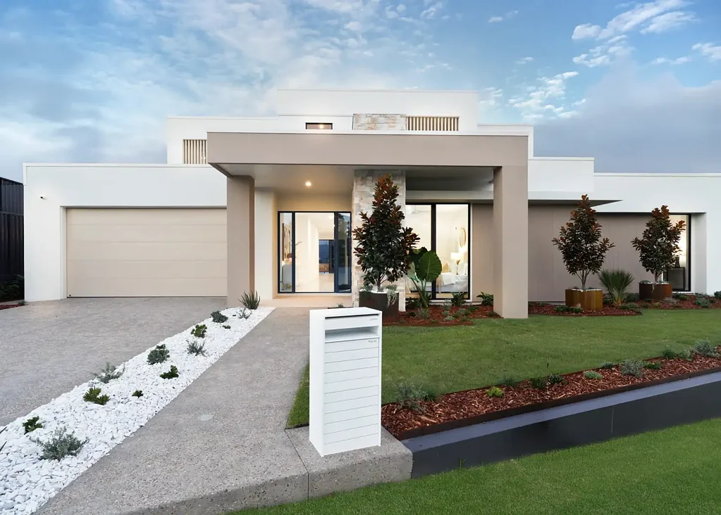 Worongary 4ਬੈੱਡਰੂਮ Sprawling Modern Coastal Oasis - Brand New, with Superb Skyline Views