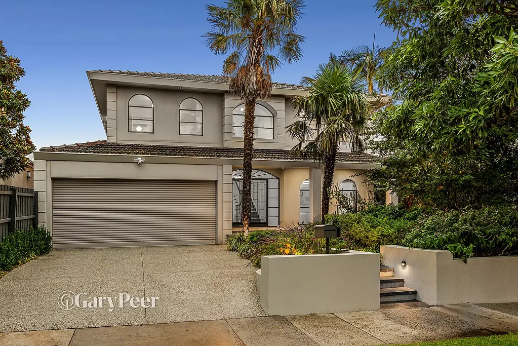 Caulfield North 5房 Caulfield North地段 674m2宽敞地块 Miele电器 现代厨房 室外烧烤庭院 精英学校近旁 Exceptional family living, lifestyle & location
