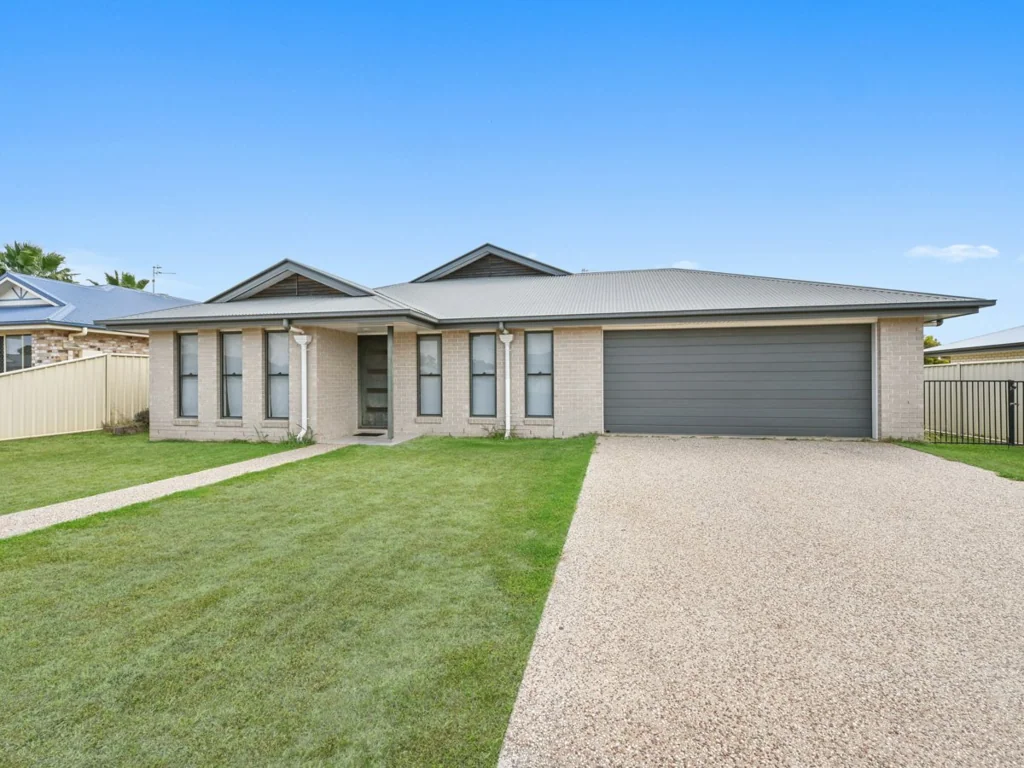 13 Berghofer Drive, Oakey, QLD 4401