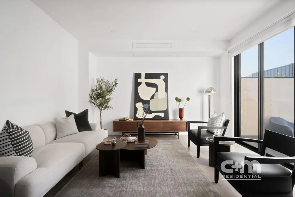 Pascoe Vale 2房 现代生活。优越地段。无需操心。 Modern Living. Prime Location. Nothing To Do.
