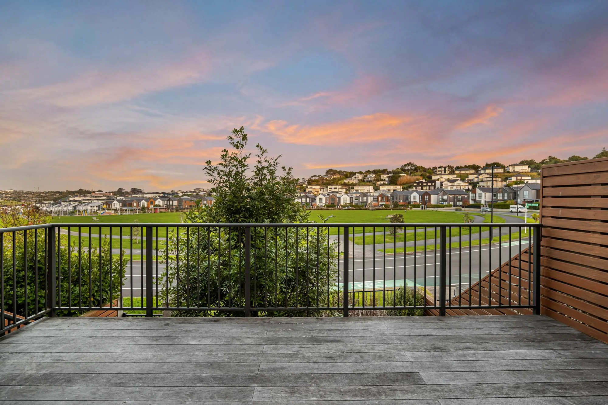 Millwater 3chambre Rare Opportunity Opposite Bonair Park