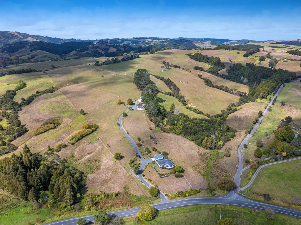 Warkworth 2ਬੈੱਡਰੂਮ A rare rural gem!  43.6 hectares - 107.8 Acres!