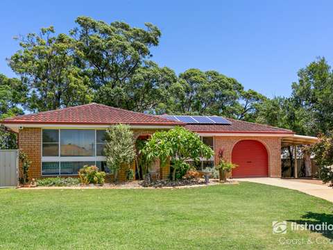 Shoalhaven Heads 3 Bedroom Central single level convenience