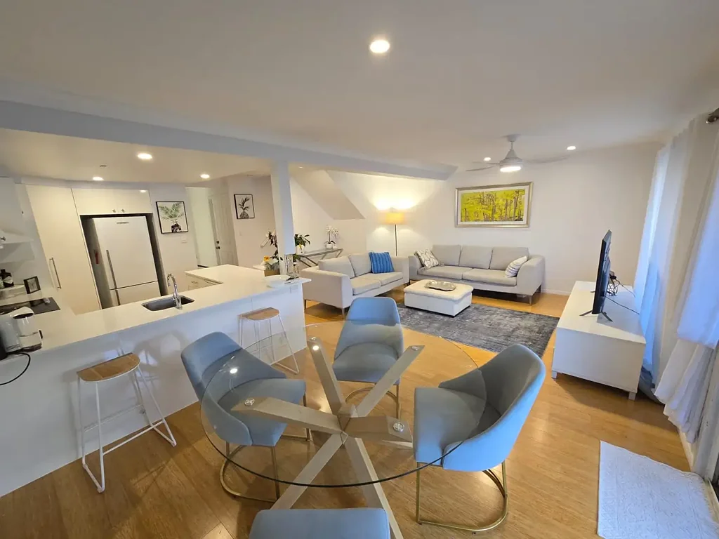 Varsity Lakes 3 Slaapkamer Lakeside Lifestyle & Ultimate Convenience