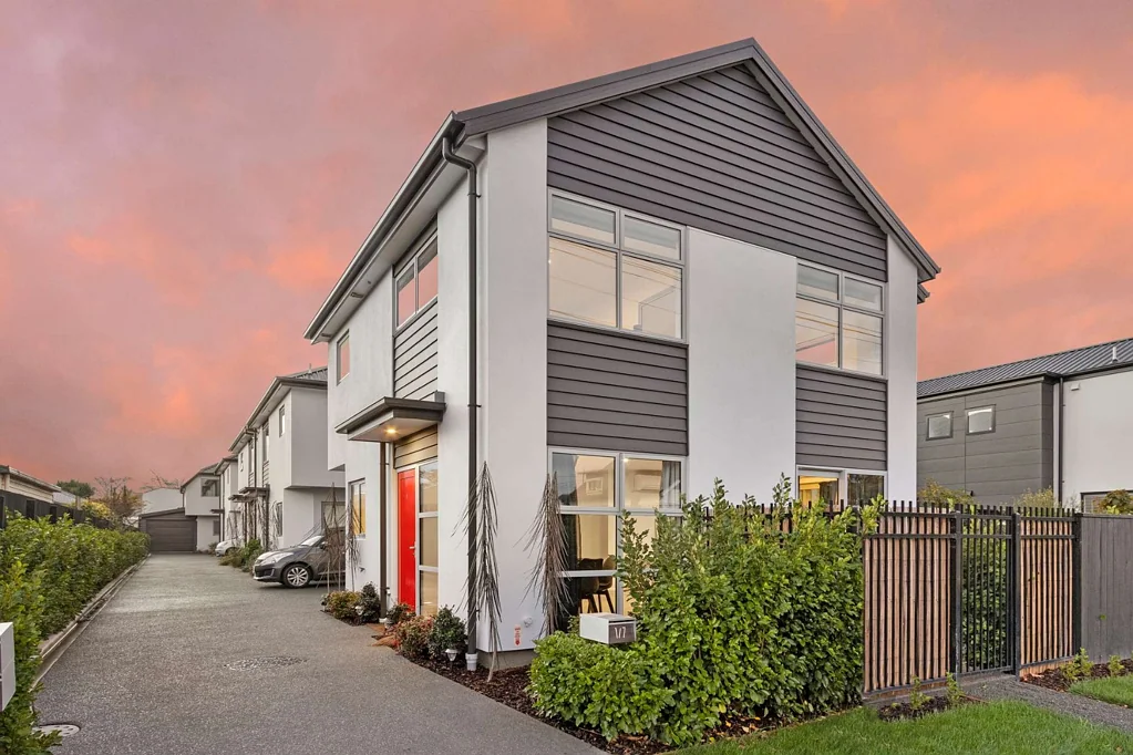 3 bedroom townhouse