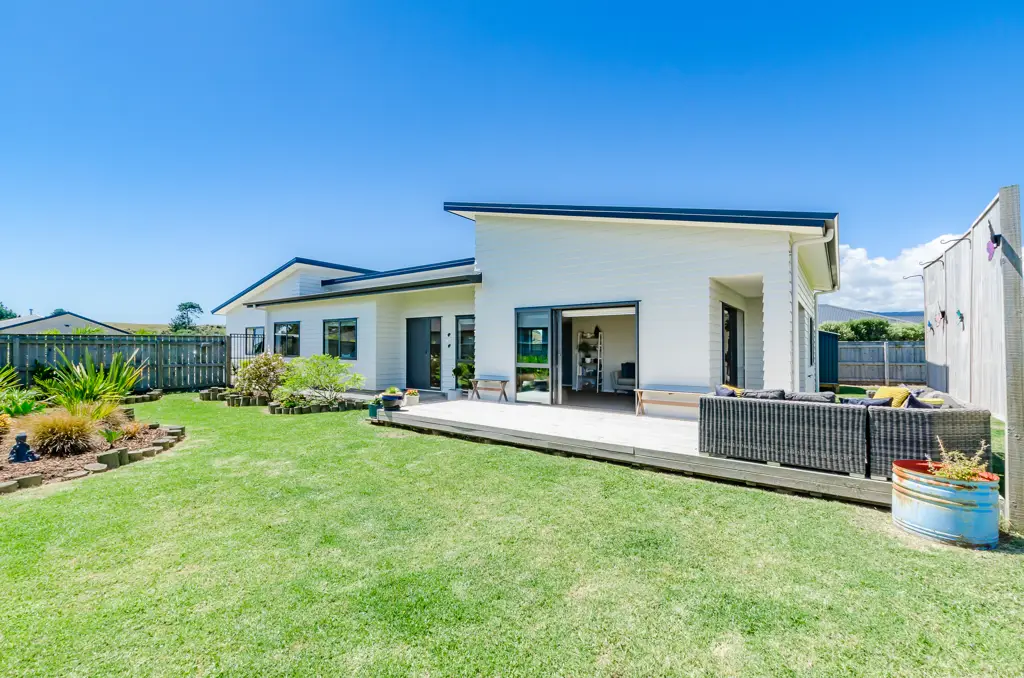 Otaki 3ਬੈੱਡਰੂਮ Sunshine, Space & Serenity