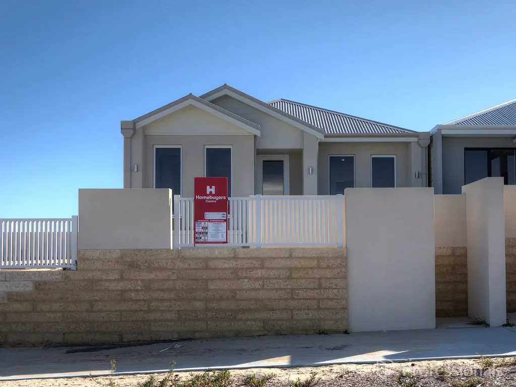 Three-bedroom, two-bathroom with Elevated Ocean Views!
