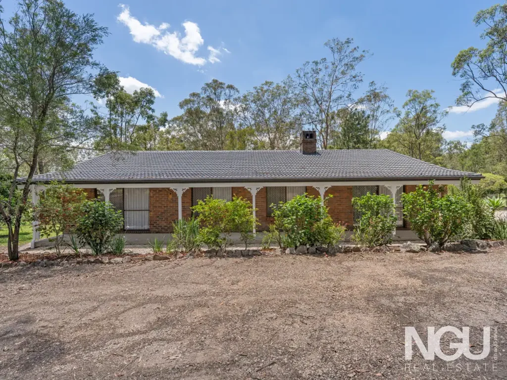 Barellan Point 3 Bedroom STUNNING RENOVATIONS To BLISSFULLY PRIVATE DREAM HOME On 6961SQM