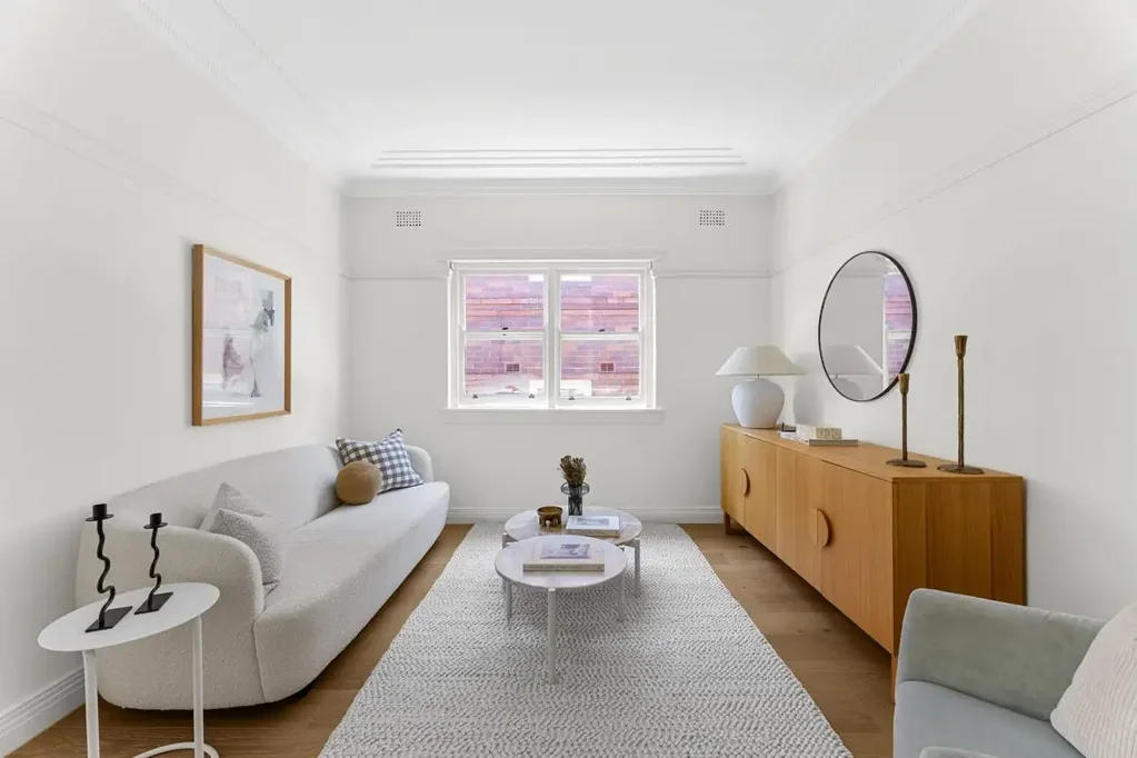 Stylish Two-Bedroom Apartment in Prime Bondi Beach Location