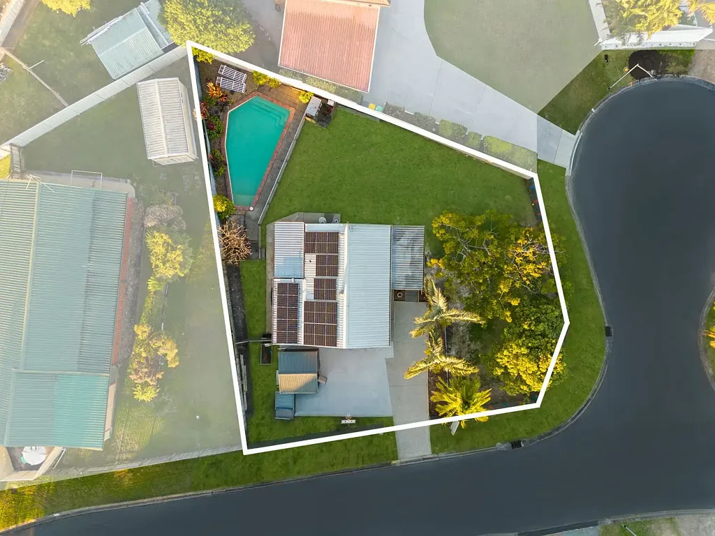 Worongary 2 Bedroom UNDER OFFER!