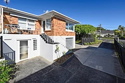 1/12 Westwell Road, Belmont