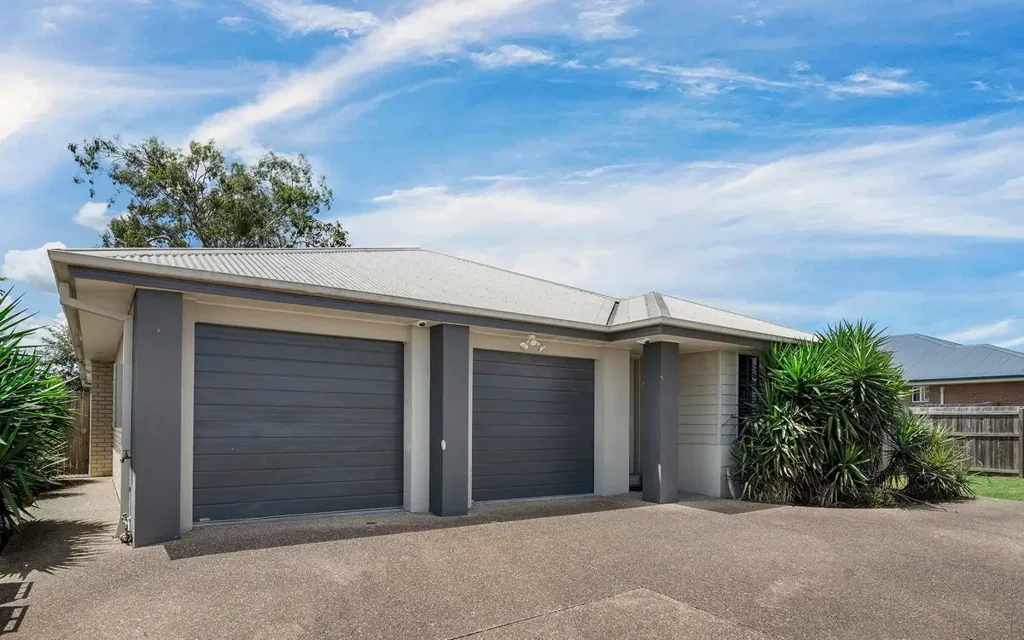 16 Pendragon Street, Raceview, QLD 4305