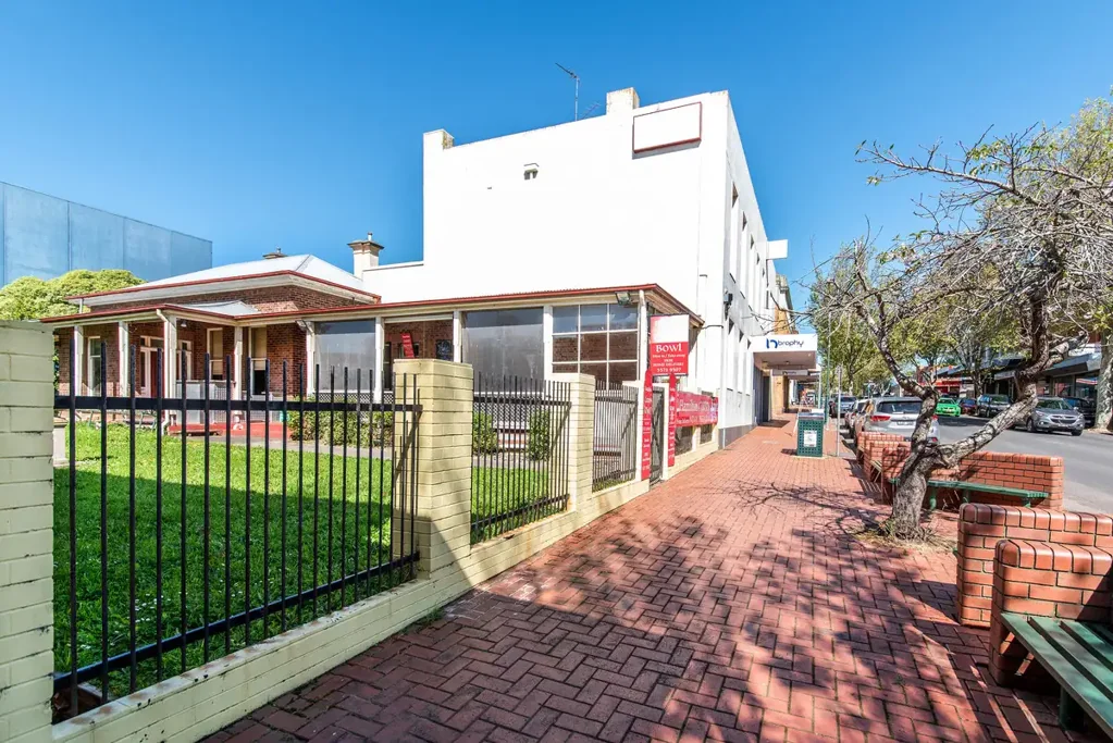 Hamilton 4 Bedroom Large CBD property with multiple commercial opportunities