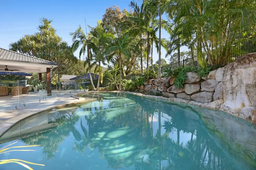 Tallebudgera Valley 4房  Sprawling Single-Level Sanctuary Offering Serenity, Style and Seclusion