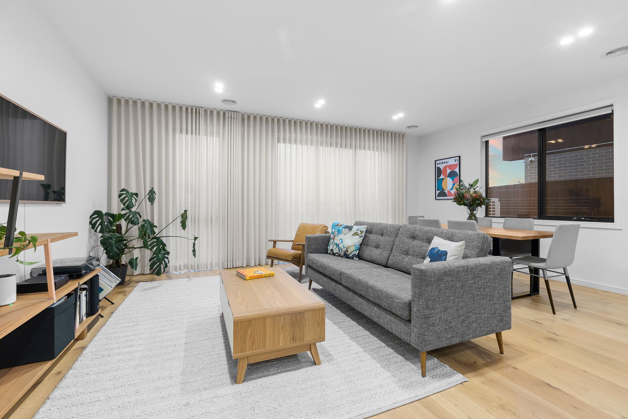 19 NORTHCOTE CCT, BURWOOD EAST VIC 3151, 0部屋, 0バスルーム, House