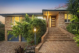 8 Peru Place, Illawong