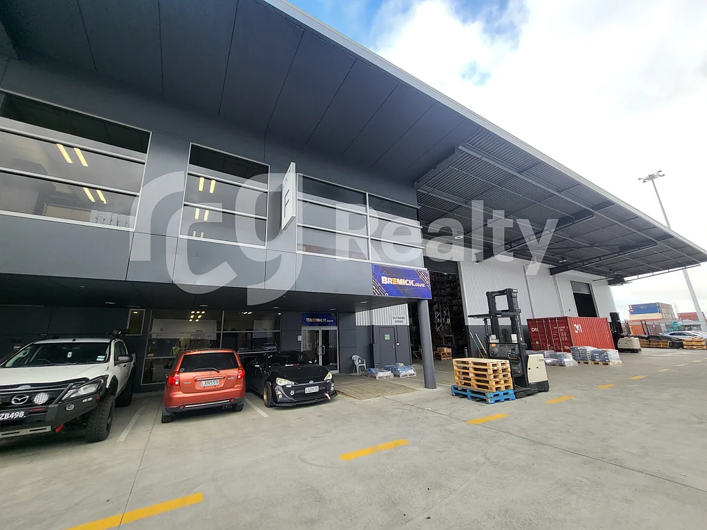 Penrose A-GRADE INDUSTRIAL FACILITY + YARD
