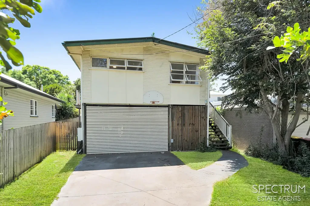 18 Agnew Street, Sandgate, QLD 4017