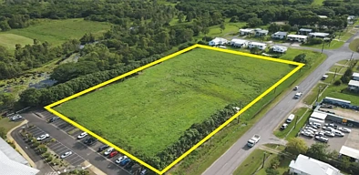 Ingham  1.68 HECTARE (OVER 4 ACRE) BLOCK CLOSE TO CENTRE OF TOWN!