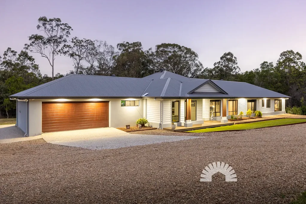 Upper Caboolture 4બેડરૂમ Private Gated Elegance in Upper Caboolture