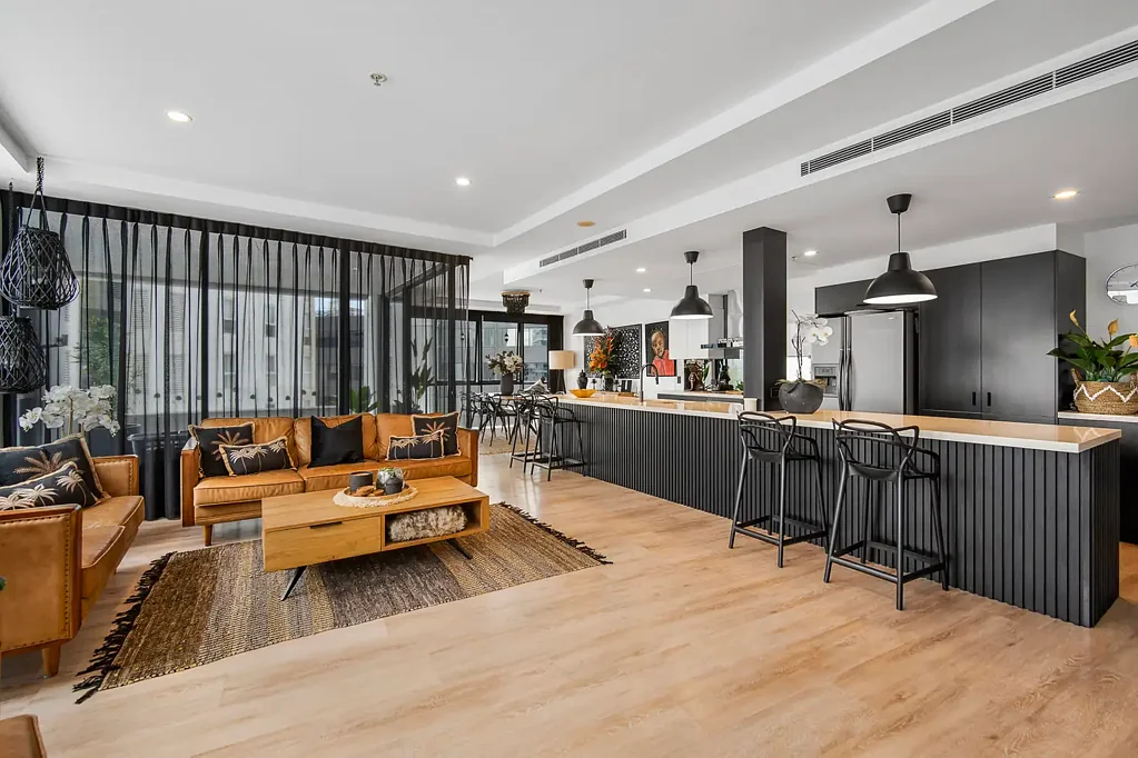 Broadbeach 3房  Broadbeach Lifestyle at Your Doorstep