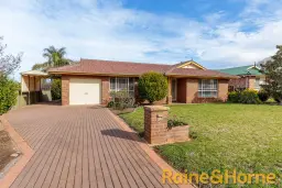 4 KOOKABURRA CL, Dubbo