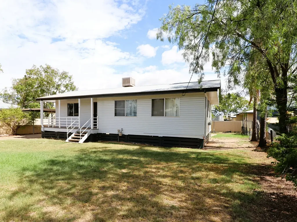8 Foott Street, Roma, QLD 4455