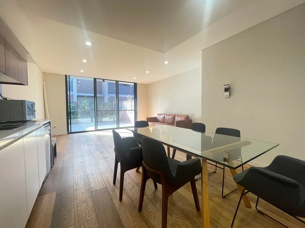 Modern Apartment Living in Vibrant Tempe | Fully Furnished