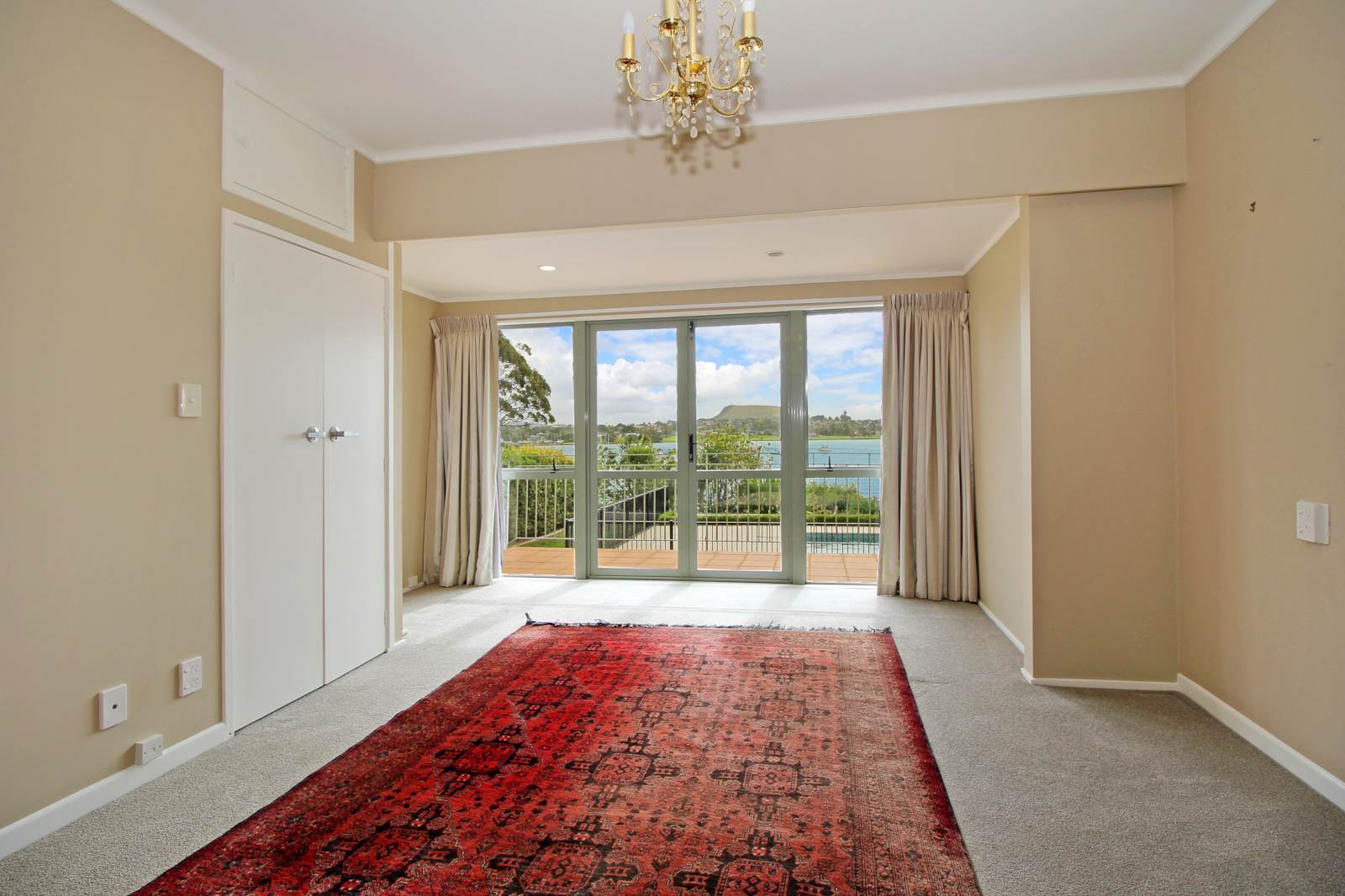 83 Fisher Parade, Sunnyhills, Auckland - Manukau, 5房, 3浴