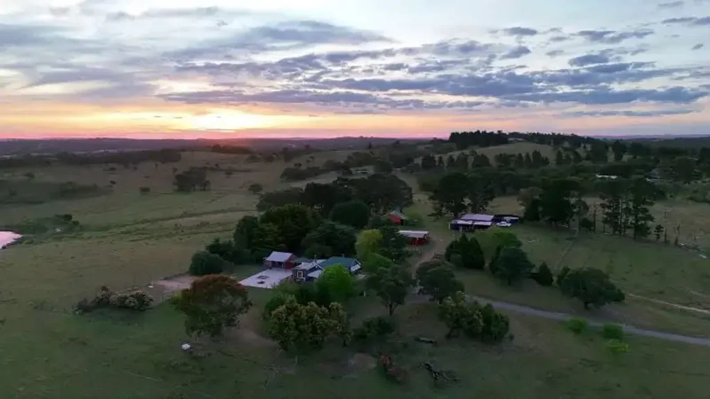 Baw Baw Charming Country Retreat on 134 Acres Near Goulburn City Center