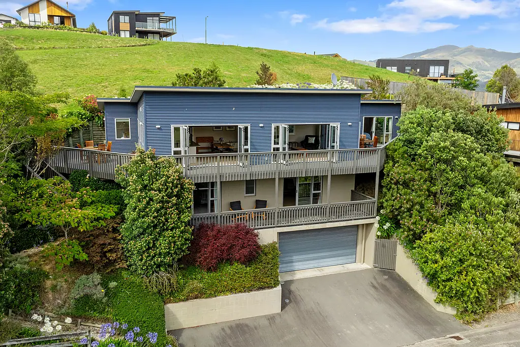 Duvauchelle 4房  Modern, spacious and priced for the savvy buyer